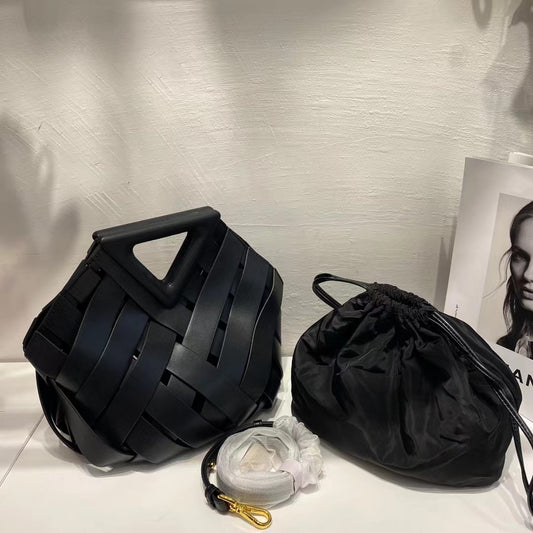 Triangular Handbag Hollowed Out Lozenge Woven Women's Bag